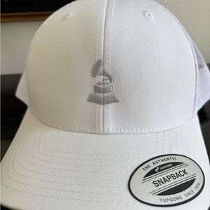 Grammy hat!!! White Snapback NWT